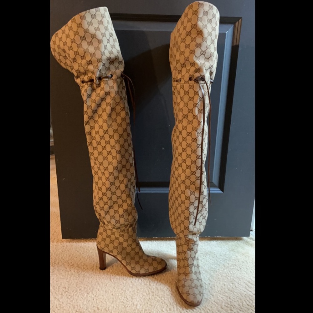 Gucci Boots . Very gently used only worn twice. Great like new condition